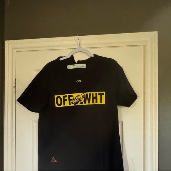 Off-White Moto Spliced Tee
by Off-White NWOT - Picture 4 of 11